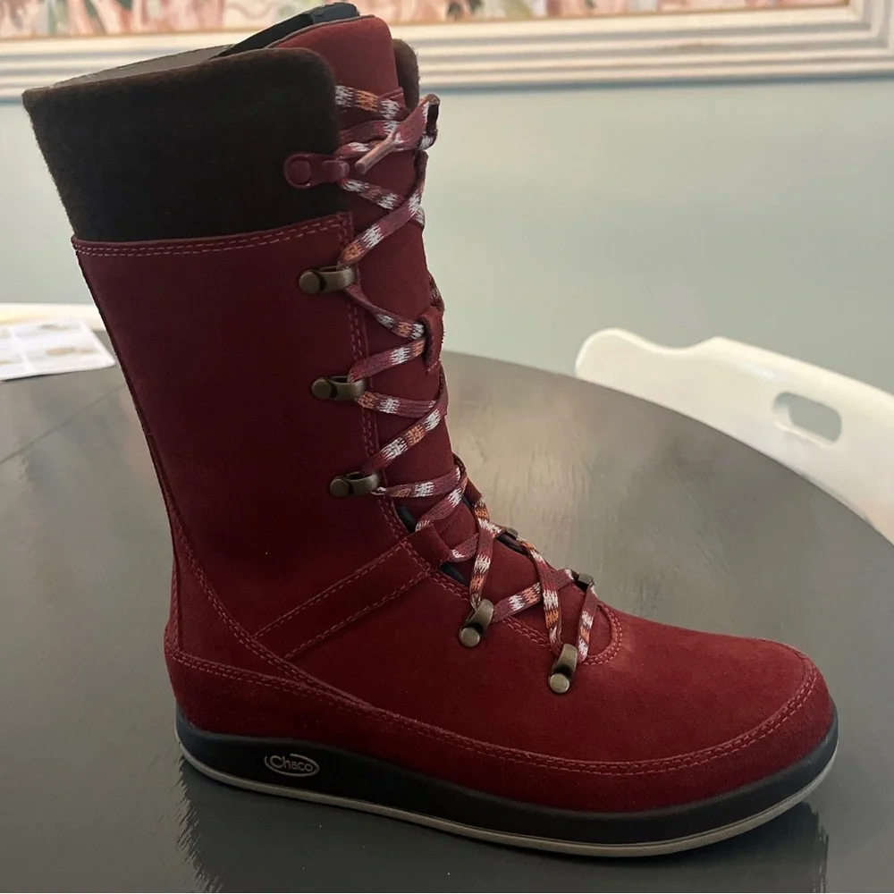 NEW Chaco Uma boot - Picture 2 of 8